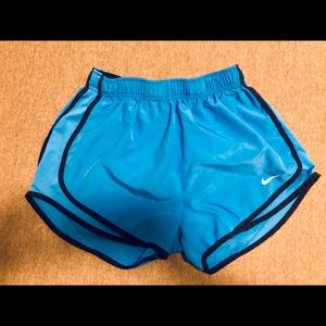 Nike Women's Dry Tempo Shorts